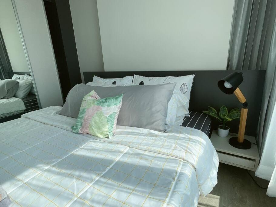 Base 2bed King&queen With Infinity Pool & Free Netflix! Apartemen Pattaya