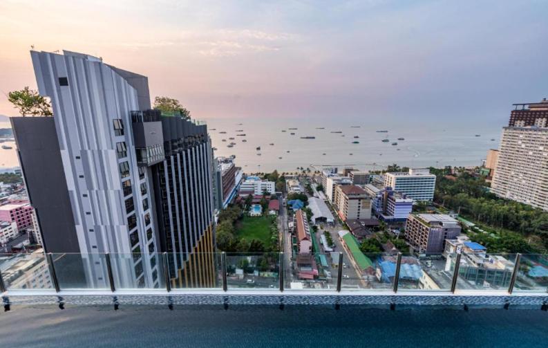 Apartemen Base 2bed King&queen With Infinity Pool & Free Netflix!